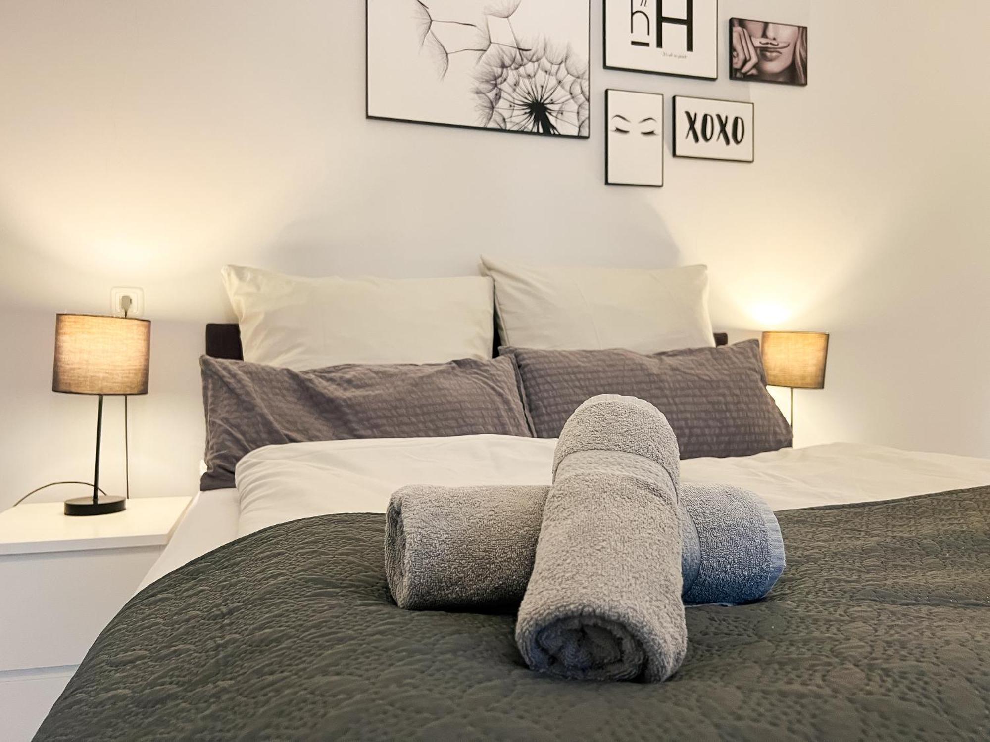 Qonroom - As Individual As You - Oeynhausen City Бад Ойнхаузен Екстериор снимка