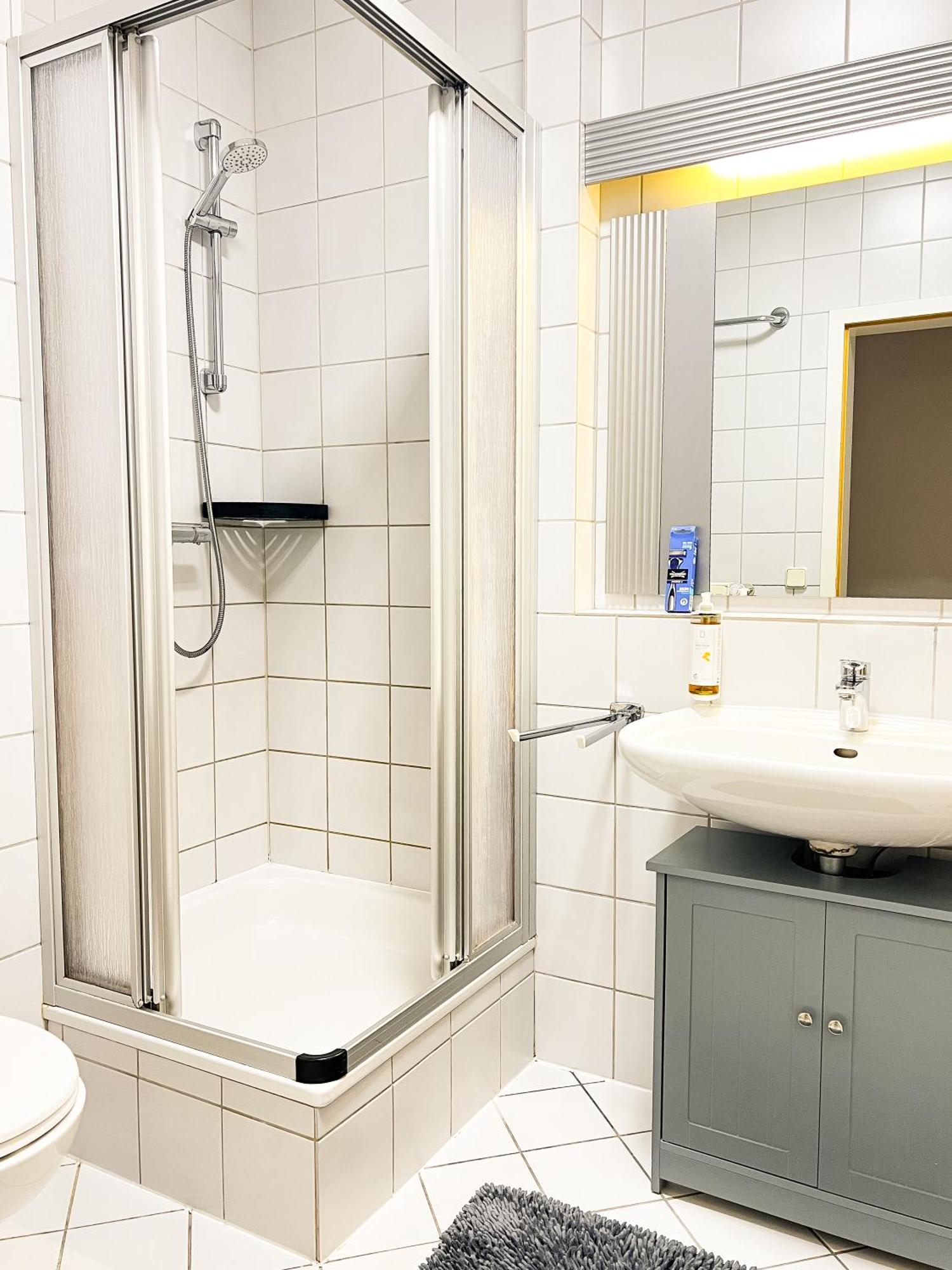 Qonroom - As Individual As You - Oeynhausen City Бад Ойнхаузен Екстериор снимка