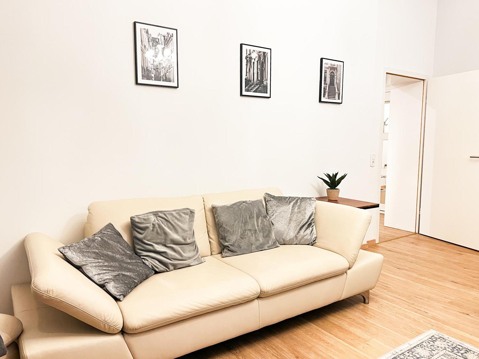 Qonroom - As Individual As You - Oeynhausen City Бад Ойнхаузен Екстериор снимка